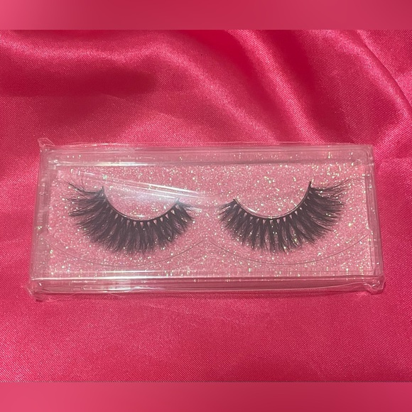 Butterfly Collection- Butterfly - Picture 3 of 3